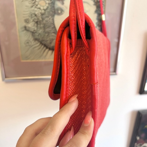 Vintage 1960s/70s Red Woven Shoulder Bag - Picture 7 of 9